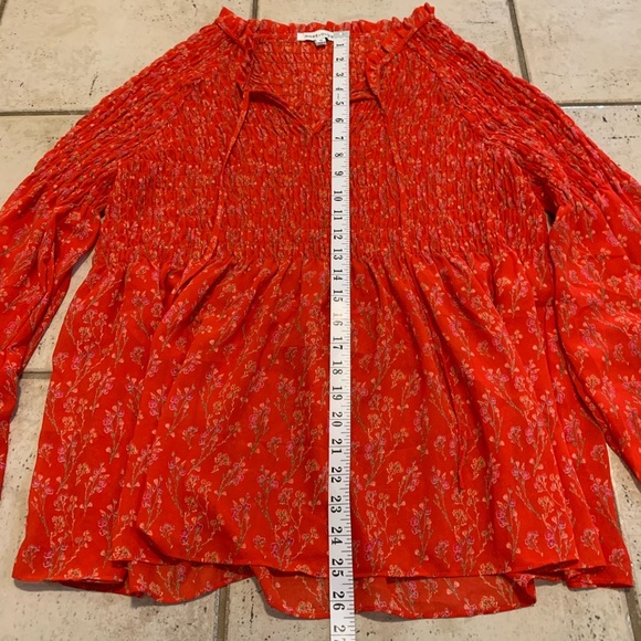 Rose + Olive Red Floral Smocked Blouse - Size XL - Picture 5 of 5